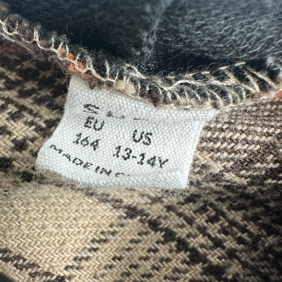 Boys size 13-14Y. Hoodie shirt - Picture 3 of 3